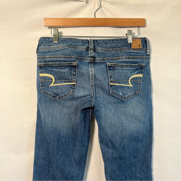 American Eagle Slim Boot Jeans Womens Size 6 Medium Wash Neutral Simple Basic - Picture 4 of 9